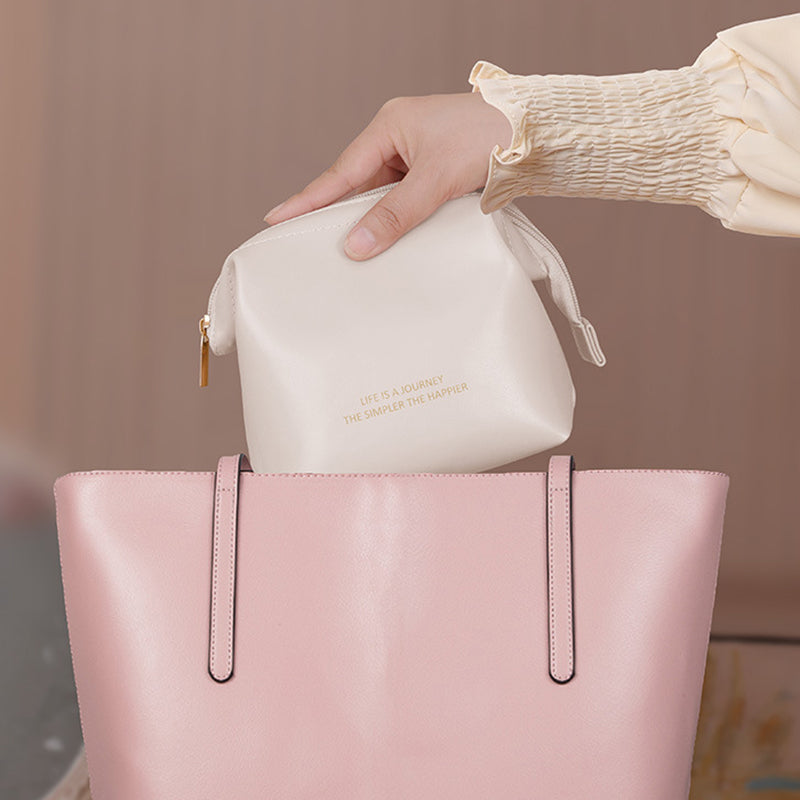 HK8288 Travel Makeup Bag PU Leather Waterproof Cosmetics Toiletry Carrying Bag for Women Girls HK8288 Travel Makeup Bag PU Leather Waterproof Cosmetics Toiletry Carrying Bag for Women Girls